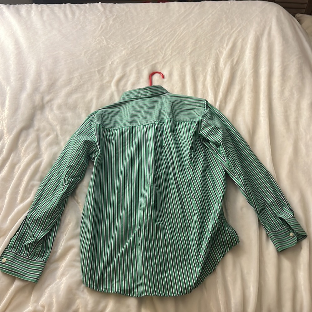 Button up - Picture 3 of 3